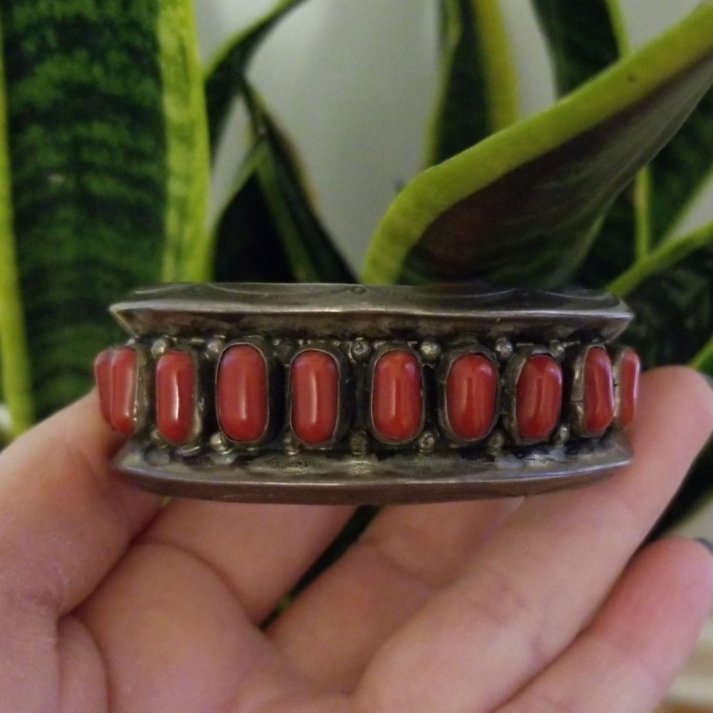 Vintage  sterling silver bracelet with c